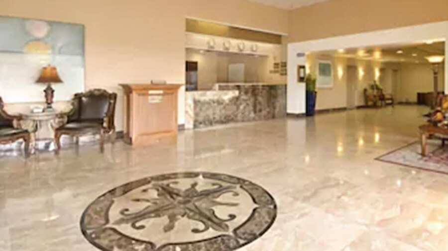 Ramada by Wyndham Hawthorne LAX / LA Stadium