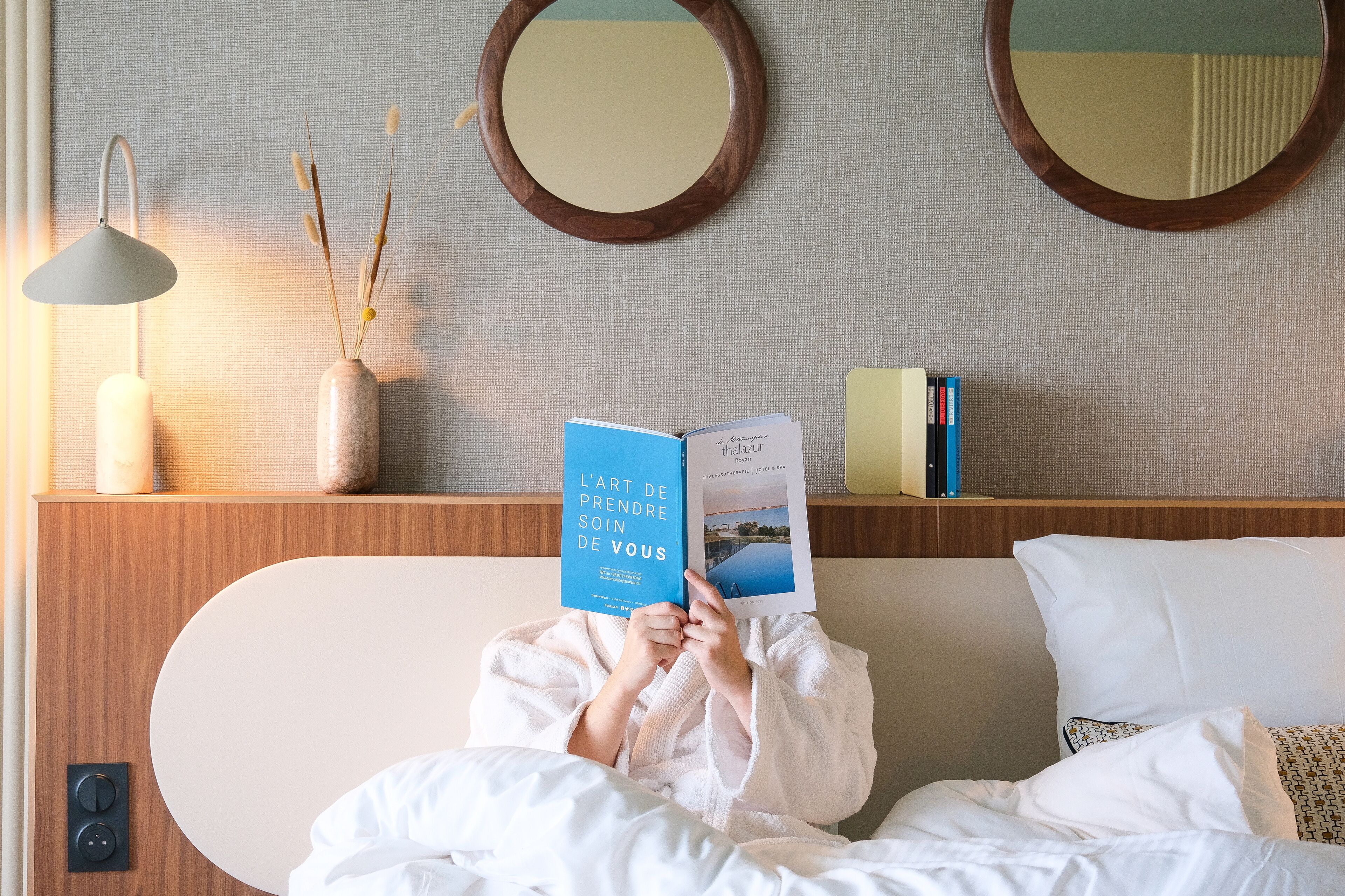 chambre familiale avec balcon et vue partielle sur la mer | 1 bedroom, minibar, in-room safe, desk