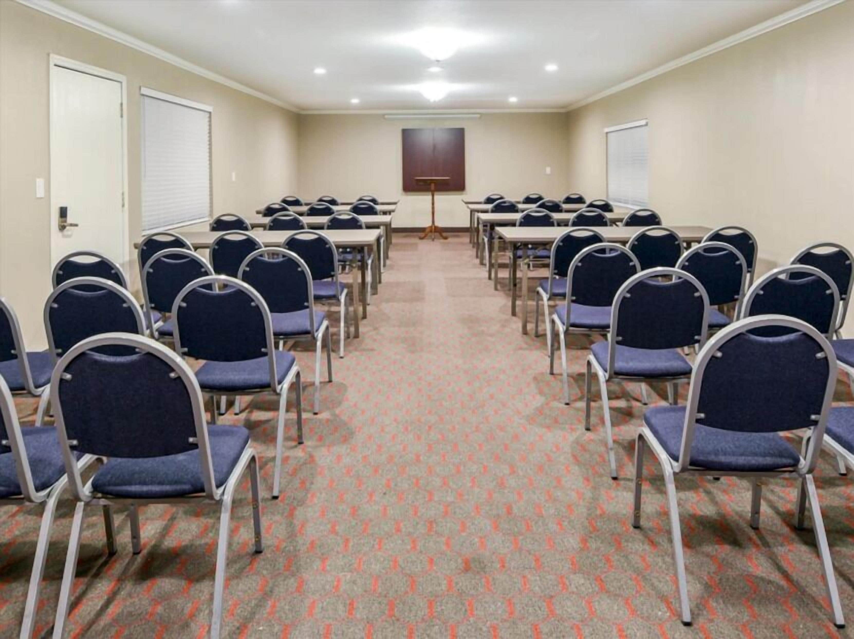 Foto - The Buena Park Hotel & Suites