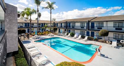 The Buena Park Hotel & Suites