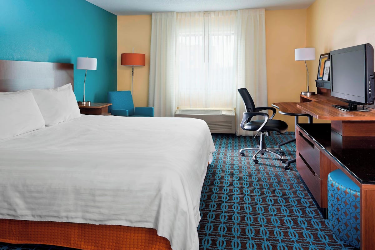 in-room safe, desk, iron/ironing board, free wifi