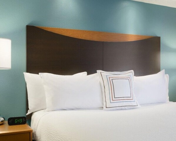 In-room safe, desk, iron/ironing board, free WiFi