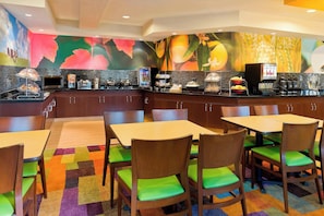 Free daily buffet breakfast