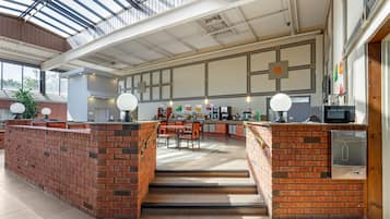 Petit déjeuner buffet compris tous les jours