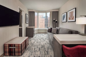 Suite, 1 Queen Bed, Accessible, Bathtub (Mobility Accessible, 2 Room Suite) | Premium bedding, in-room safe, desk, laptop workspace