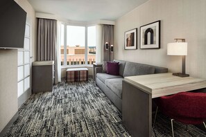 Literie de qualité supérieure, coffres-forts dans les chambres, bureau