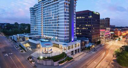 Hilton Kansas City Country Club Plaza