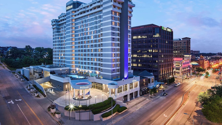 Hilton Kansas City Country Club Plaza