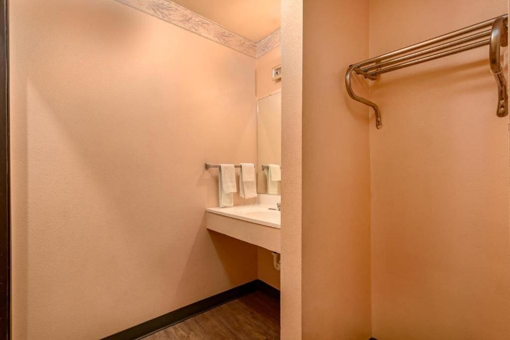 シャワー付き浴槽、タオル