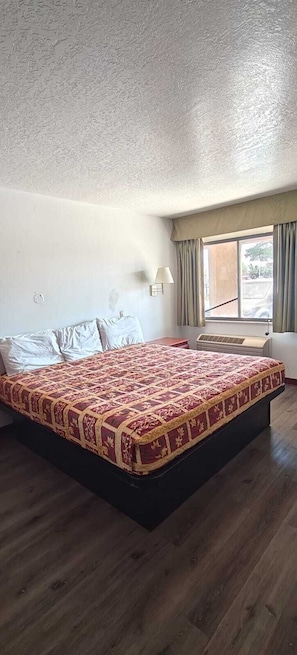 Room, 1 King Bed, Accessible, Non Smoking | Desk, free WiFi, bed sheets