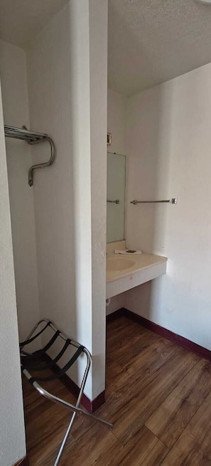 Free toiletries, towels