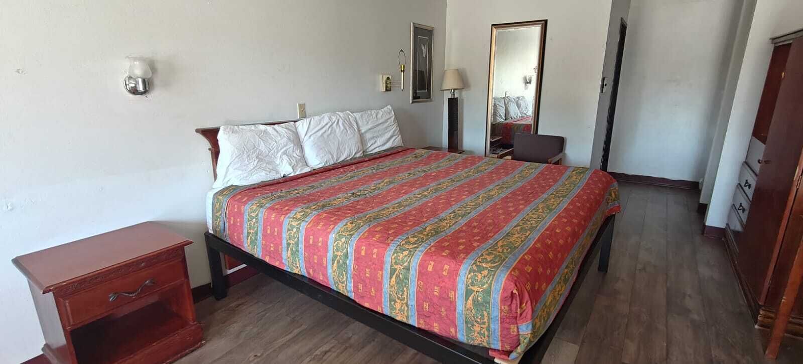 Desk, free WiFi, bed sheets