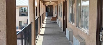 Albuquerque Inn Near Airport I 40