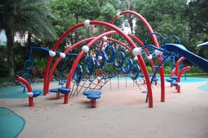 Außen-Kinderspielplatz