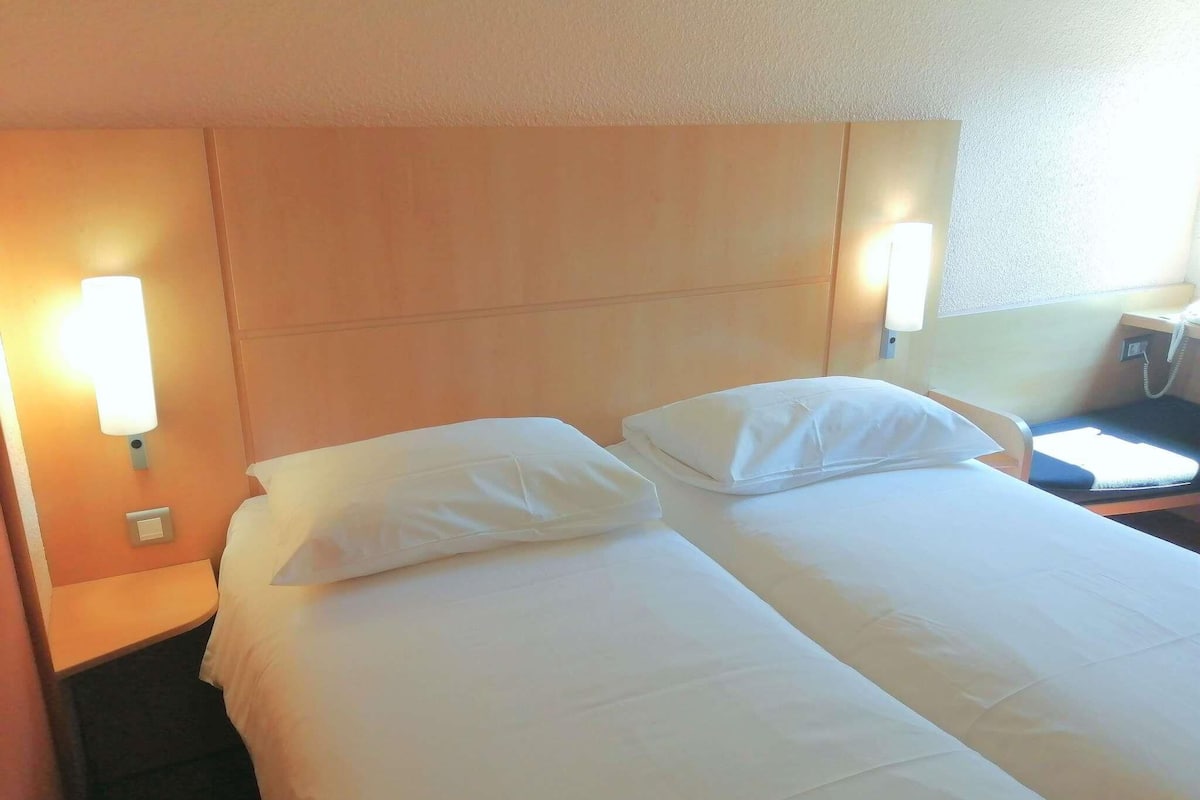 Standard Room, 2 Single Beds