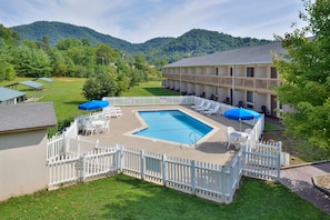Seasonal outdoor pool
