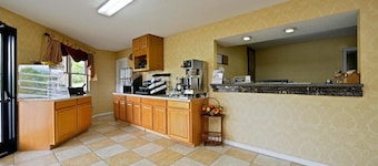 Americas Best Value Inn Canton, NC
