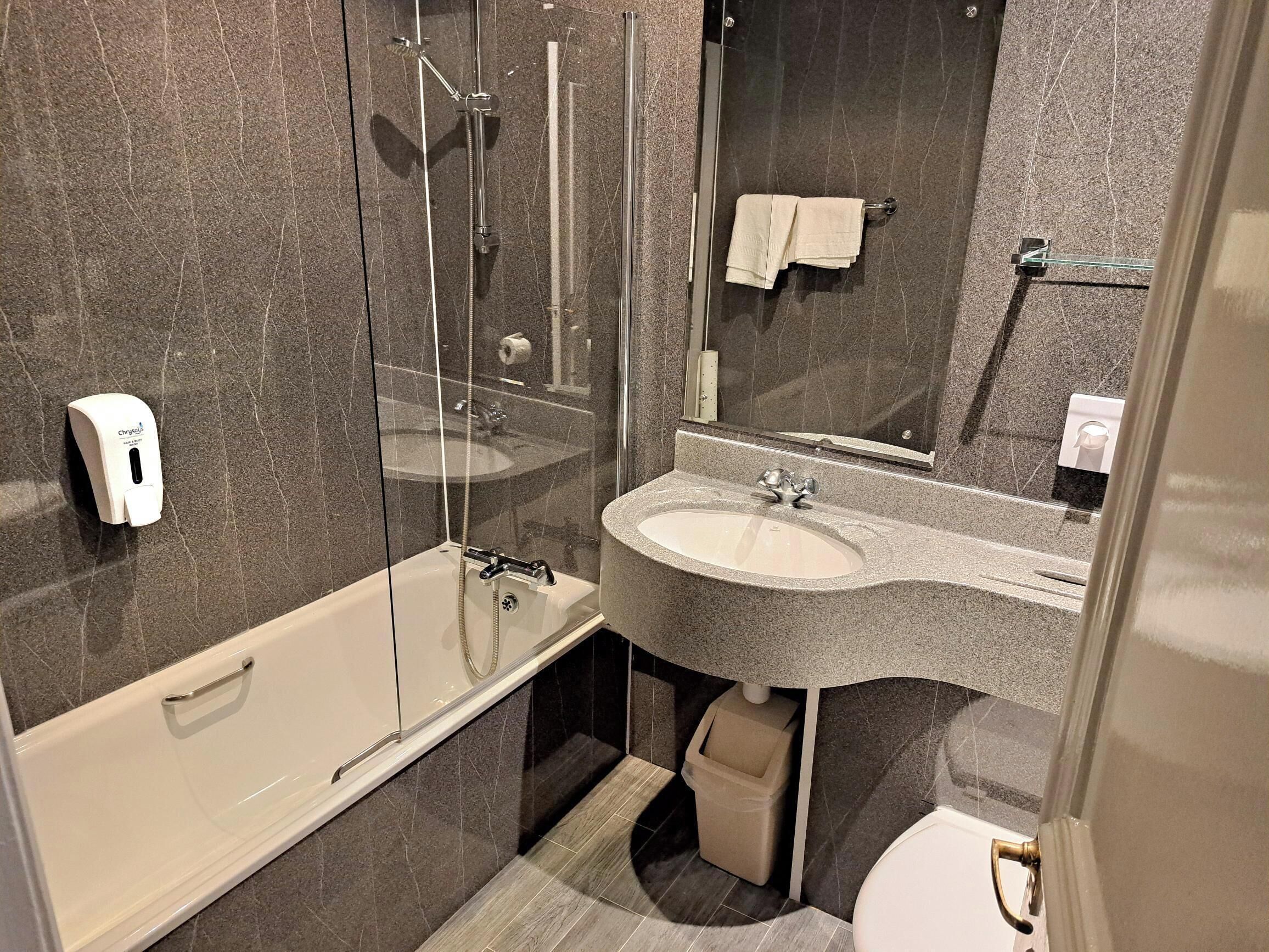 Photo - Prince Of Wales Hotel