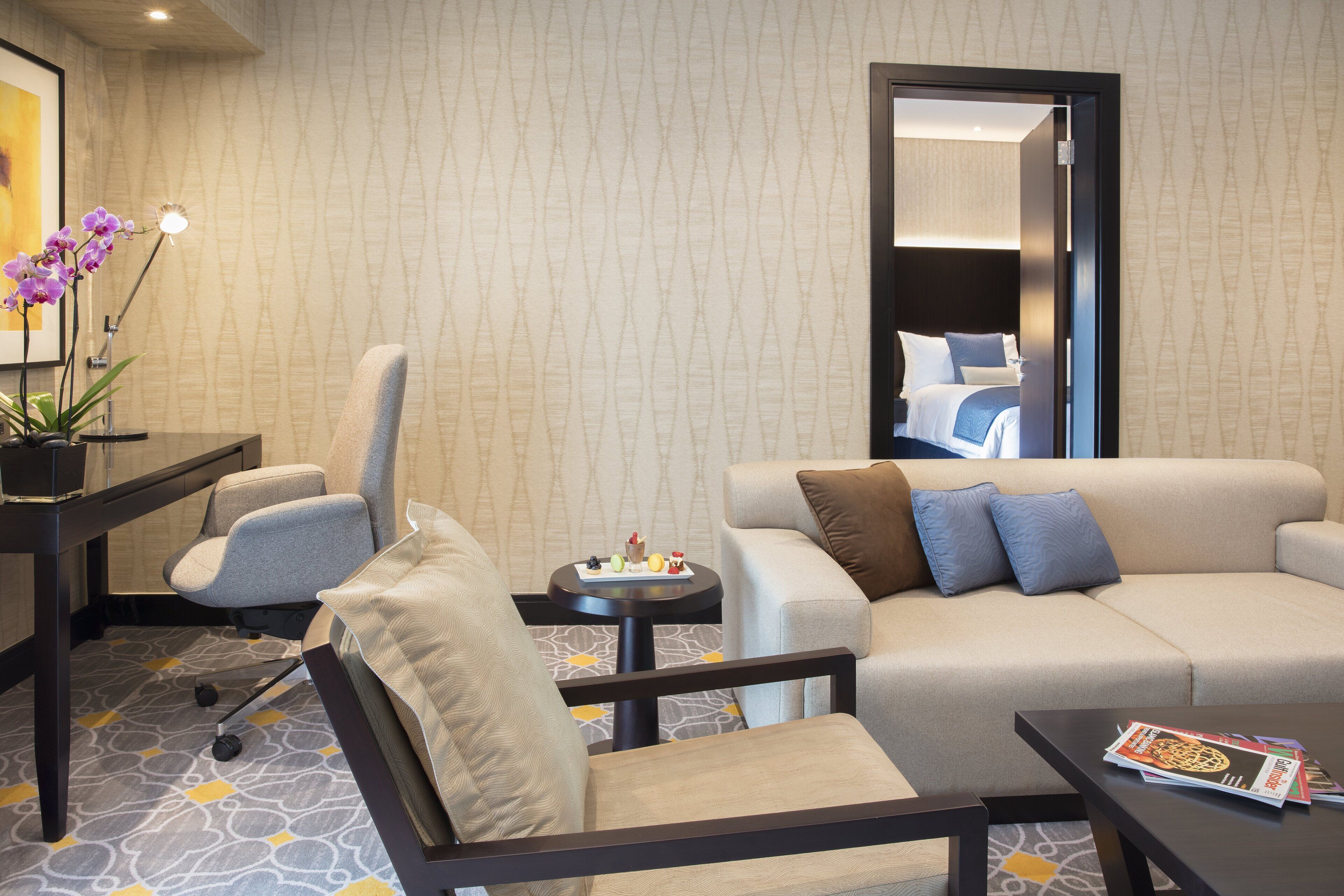 1 bedroom, premium bedding, free minibar items, in-room safe