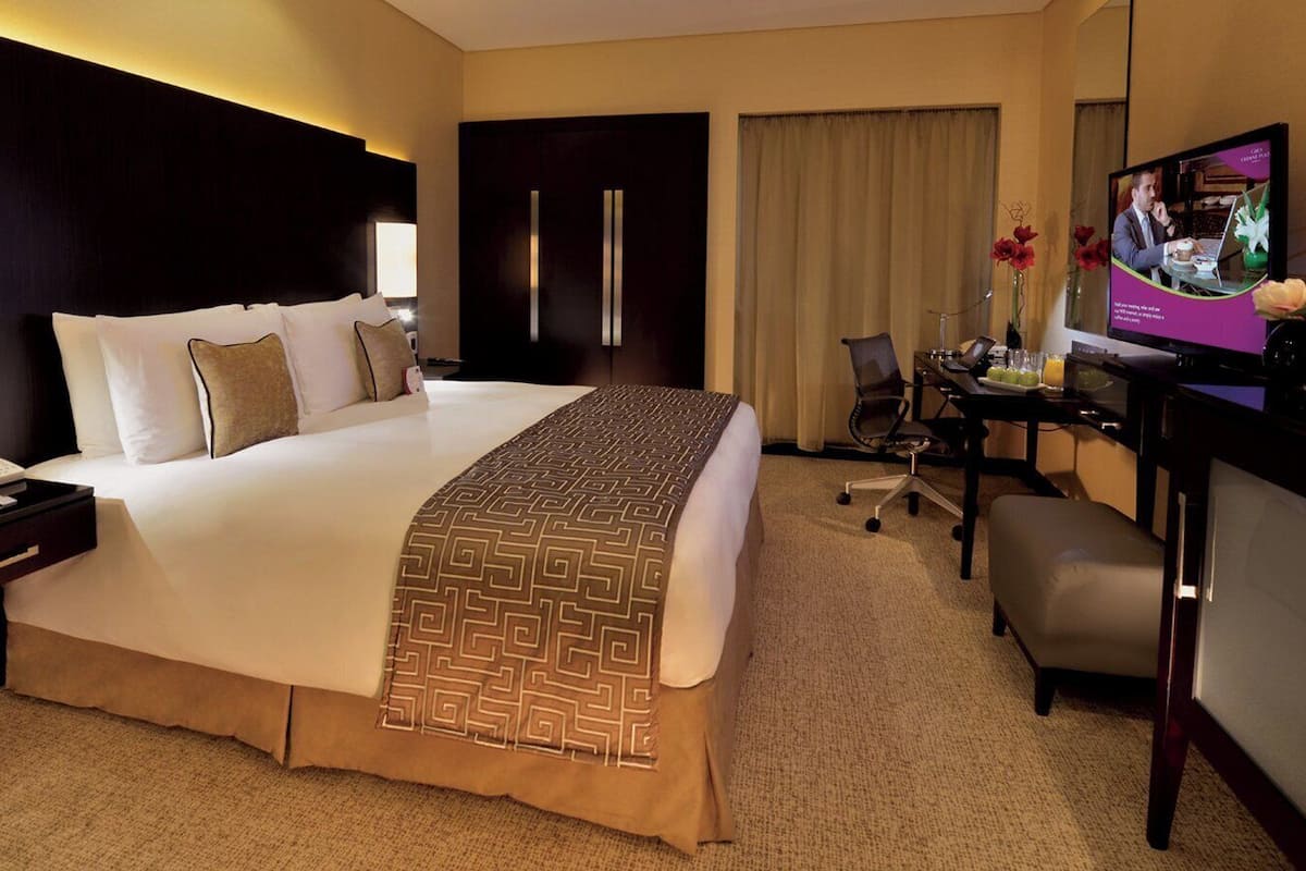 Premium bedding, free minibar items, in-room safe, desk