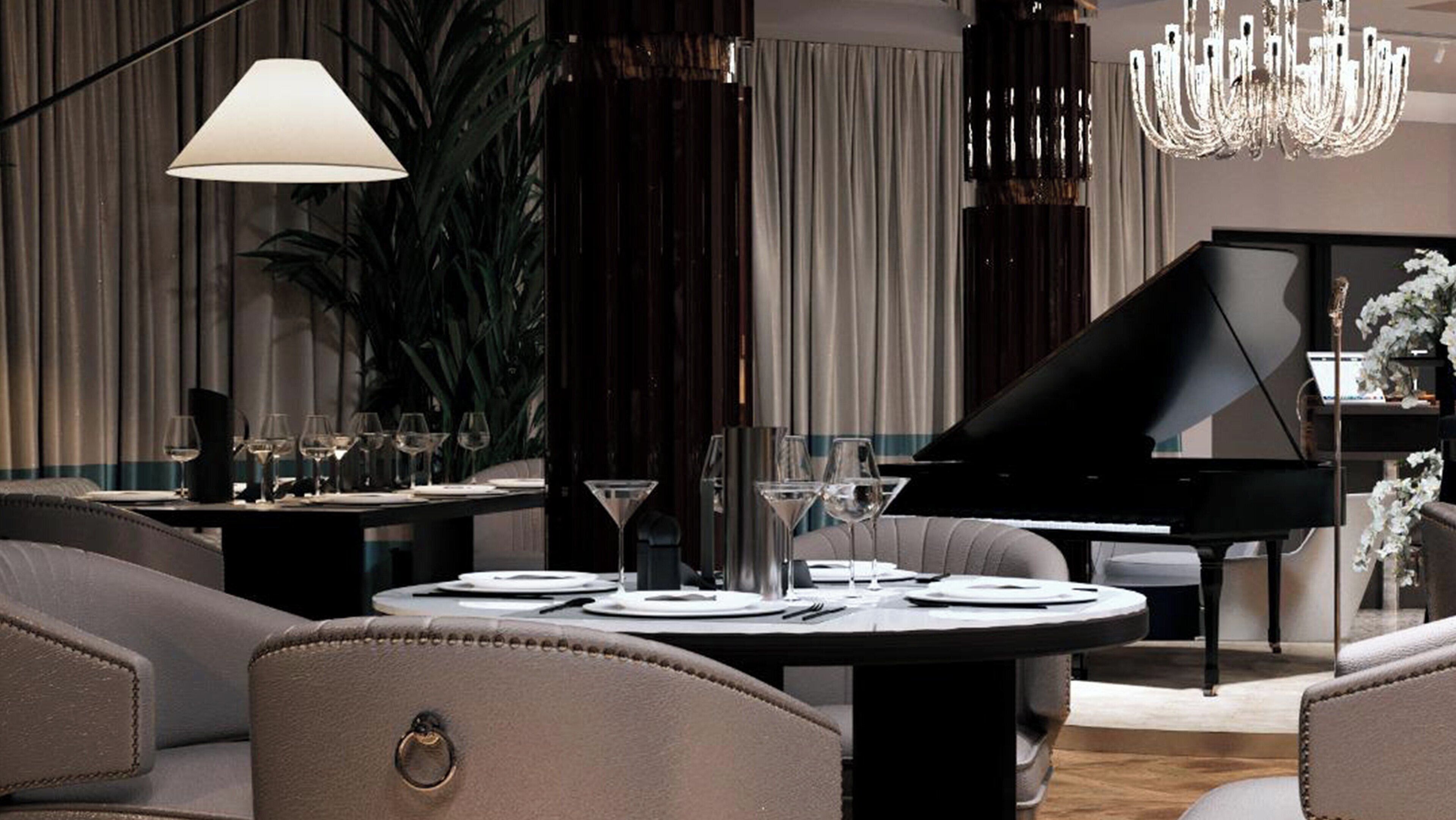 6 restaurants; breakfast and dinner served