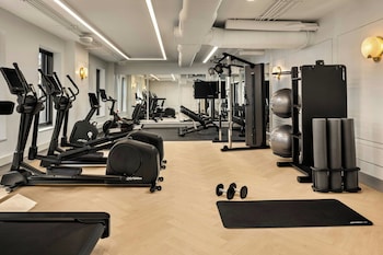 Fitness center at The Talbott, Autograph Collection