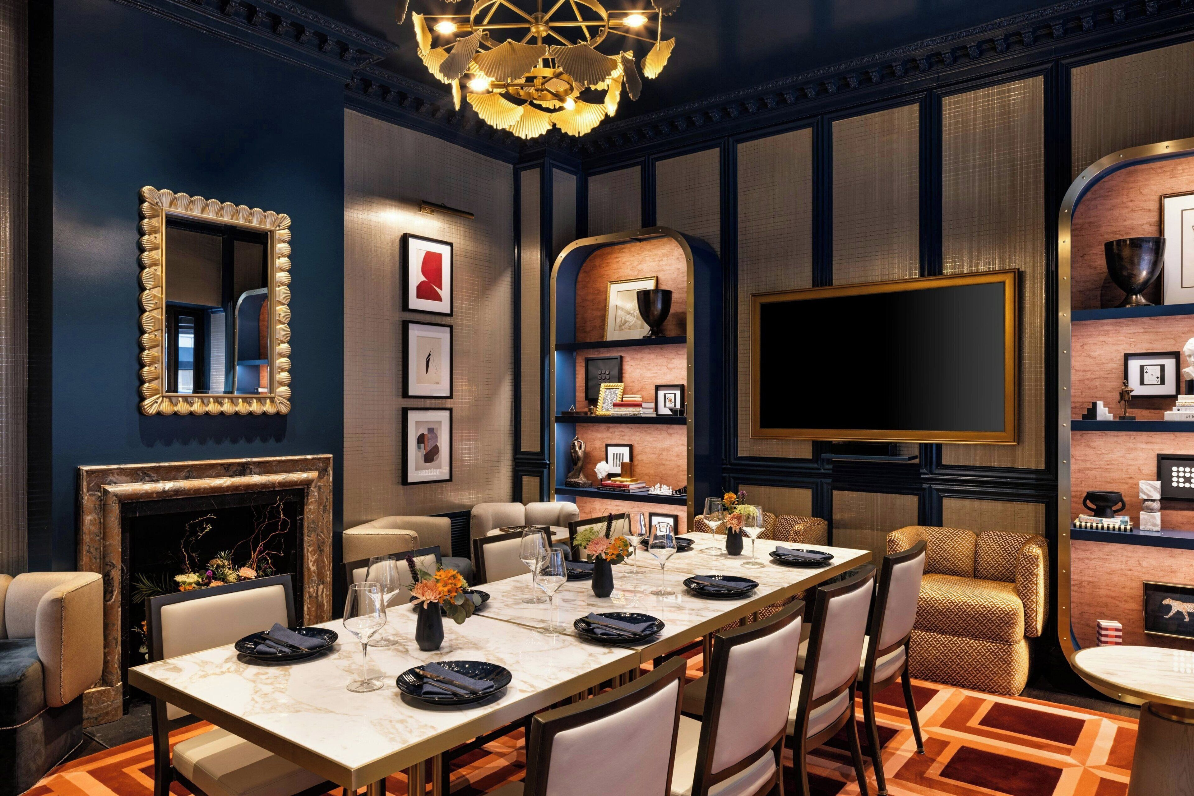 breakfast, lunch served; mediterranean cuisine, al fresco dining