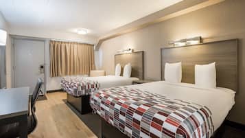 Deluxe Room, 2 Double Beds (Smoke Free)