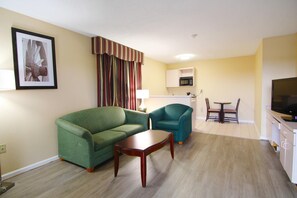 Suite, 1 King Bed with Sofa bed, Non Smoking