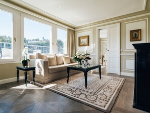 Presidential Suite | Living area