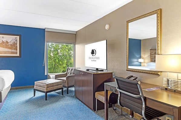 Room - DoubleTree by Hilton Roseville Minneapolis (Roseville)