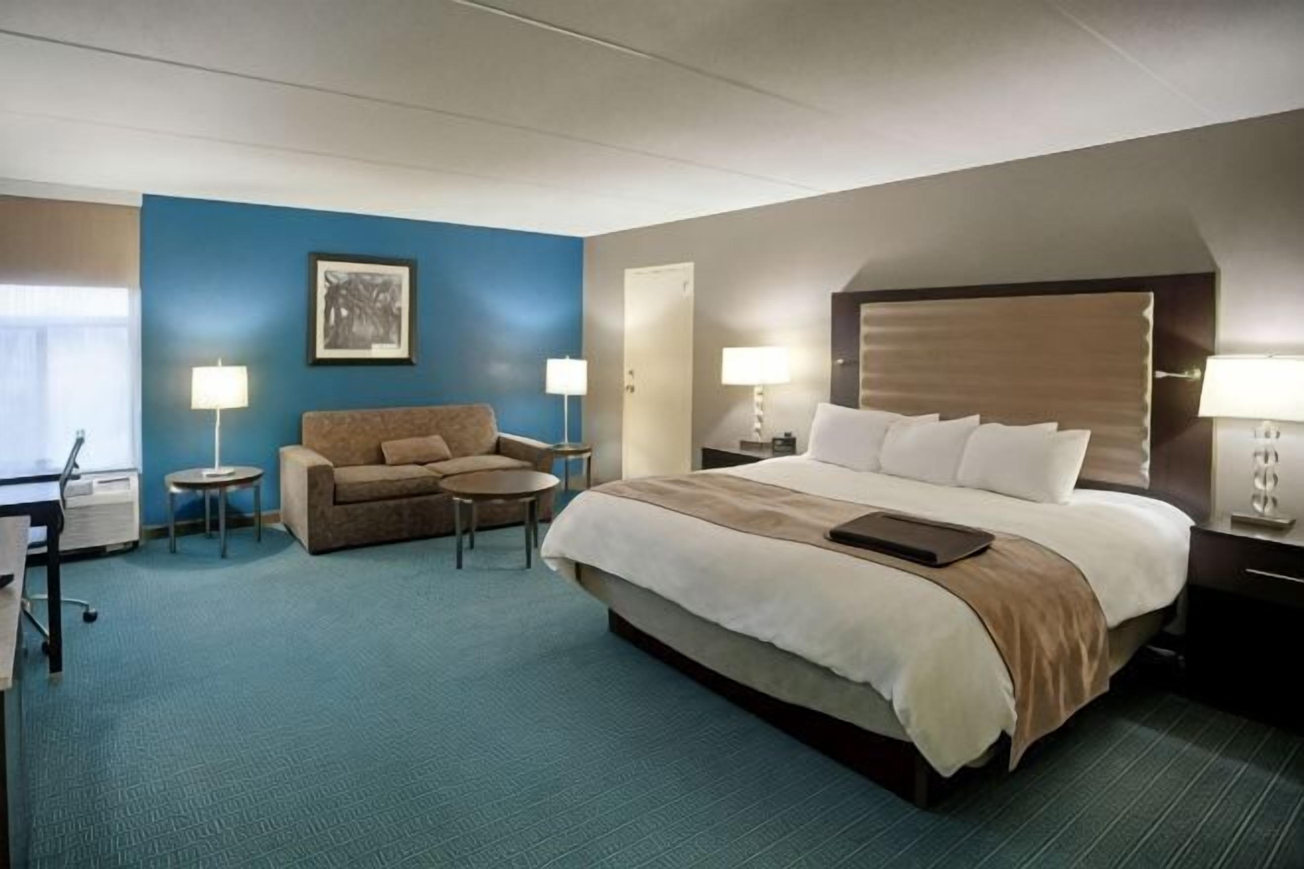 Select-Comfort-Betten, Zimmersafe, Schreibtisch