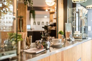 Cafe - NunoHotel Köln City (Cologne)