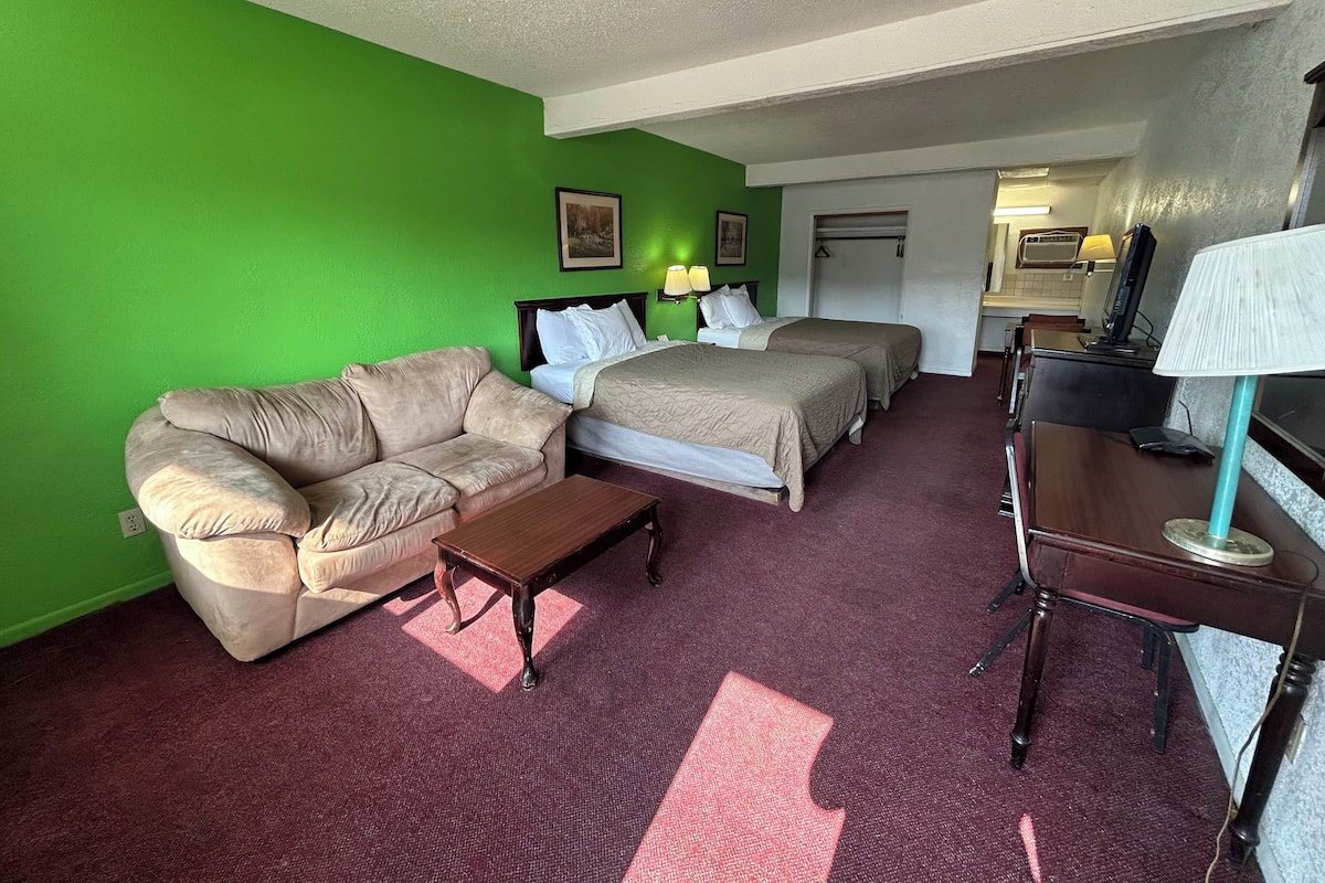 Room, 2 Queen Beds, Non Smoking