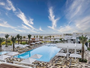 2 outdoor pools, pool cabanas (surcharge), pool umbrellas