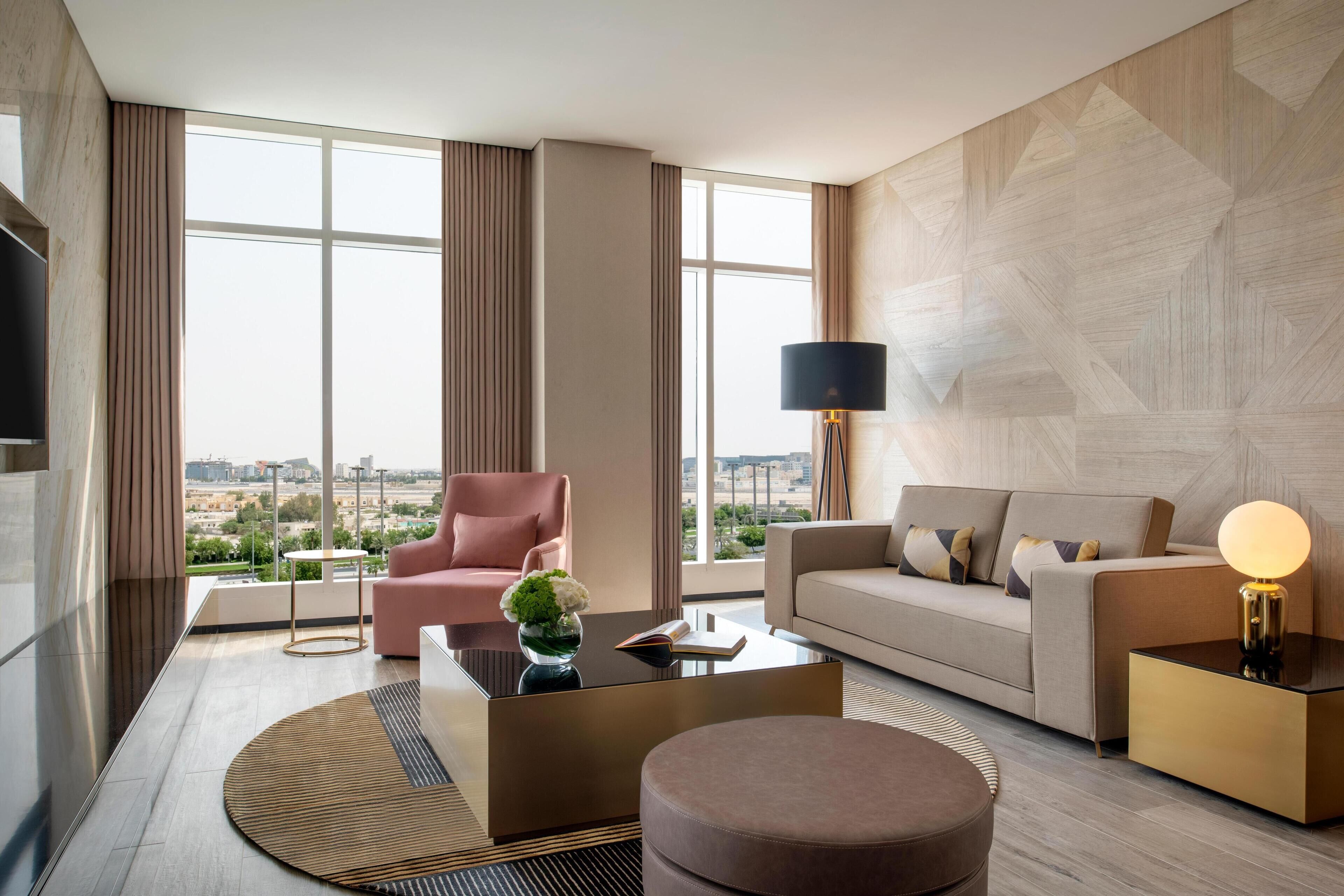Junior Suite, 1 Katil Raja (King) | Peralatan tempat tidur premium, item bar mini percuma 