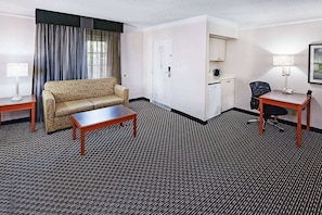 Suite, 1 King Bed, Non Smoking