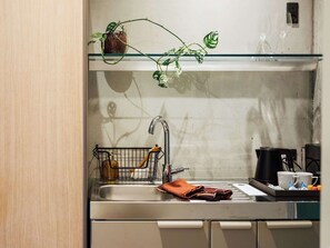 Studio | 1 bedroom, premium bedding, desk, laptop workspace