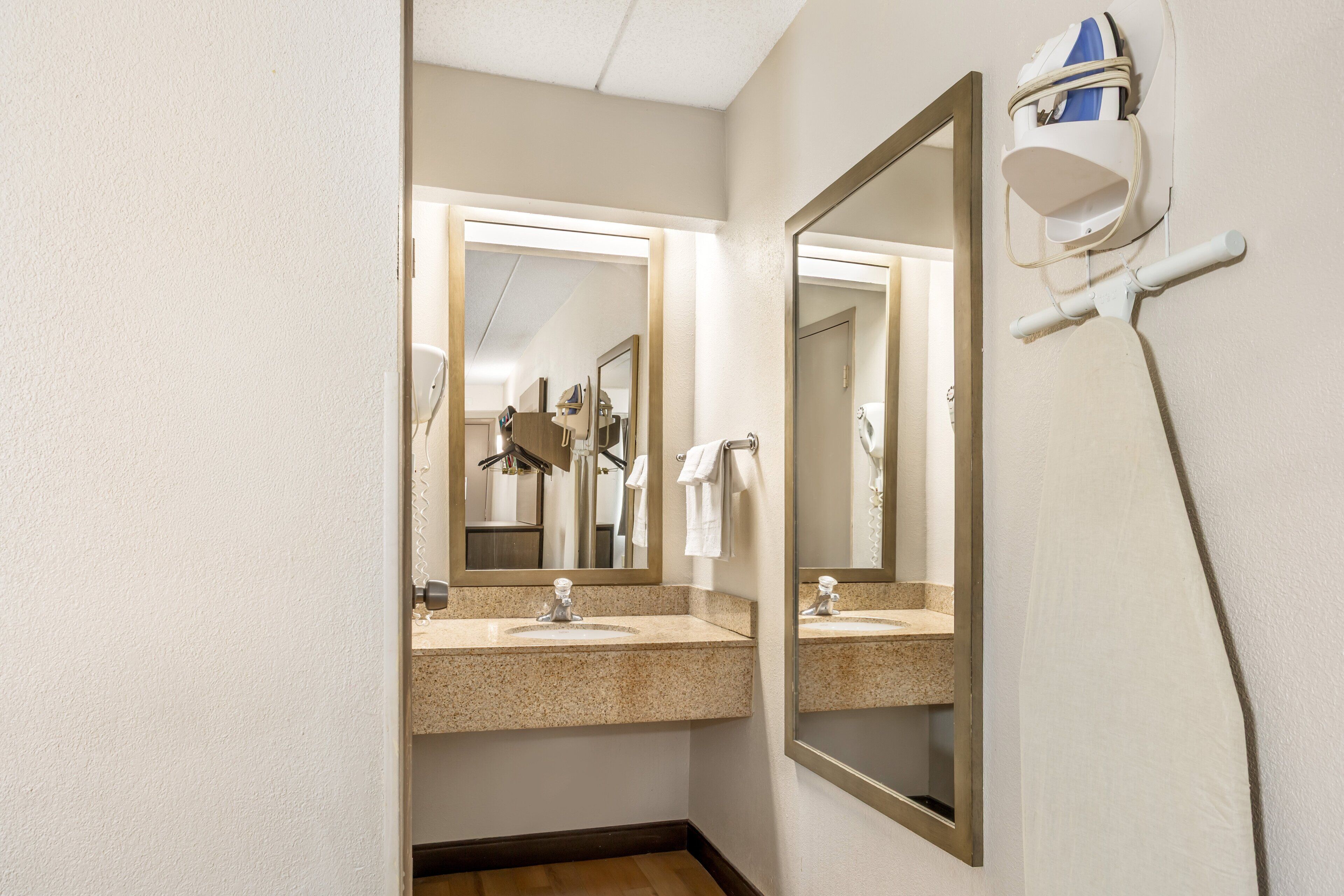 Foto - Red Roof Inn Tinton Falls - Jersey Shore