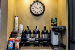 Lobby - Red Roof Inn Tinton Falls - Jersey Shore (Tinton Falls)