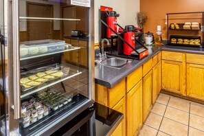 Restaurant - Econo Lodge Inn & Suites Newton (Newton)