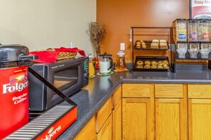 Restaurant - Econo Lodge Inn & Suites Newton (Newton)