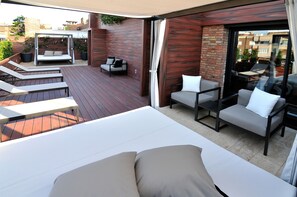 Sundeck
