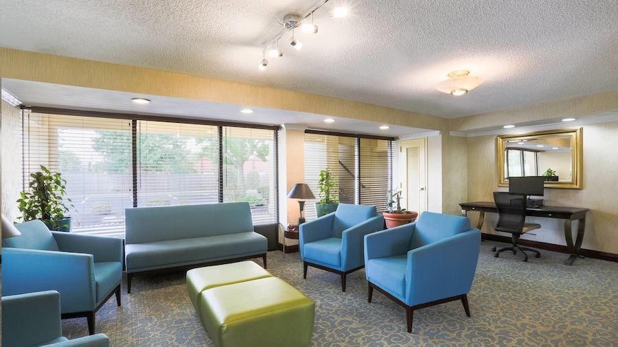 Days Inn by Wyndham Newark Wilmington