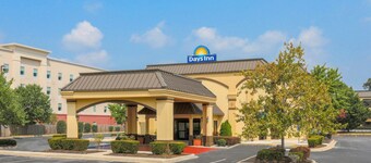 Days Inn by Wyndham Newark Wilmington
