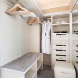 Deluxe Double Room | Wardrobe
