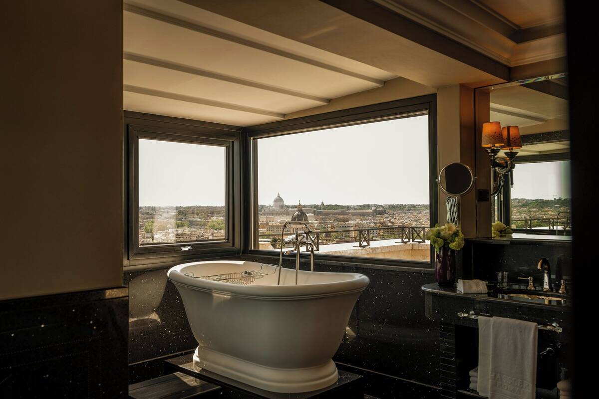 Penthouse (Hassler Suite) | Restaurant | 2 restaurants; lunch and dinner served