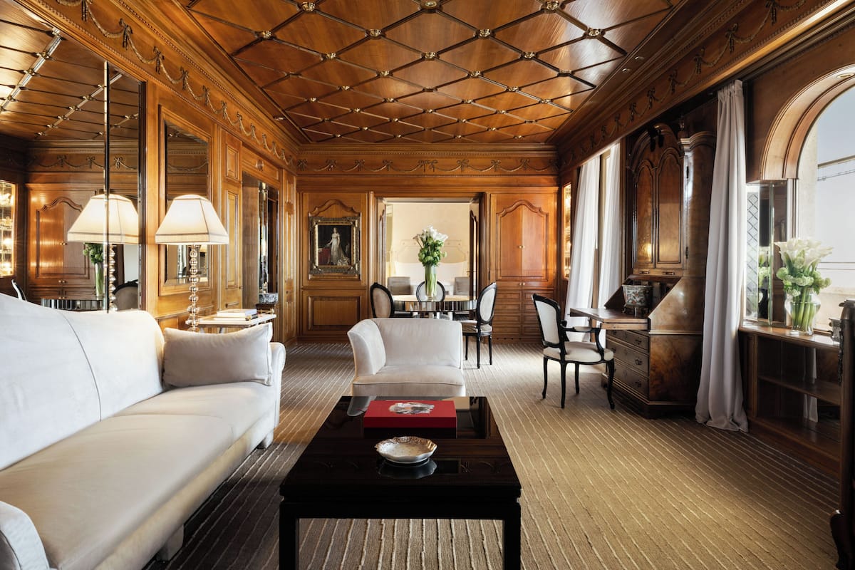 Presidential Suite (San Pietro) | Premium bedding, minibar, in-room safe, blackout drapes