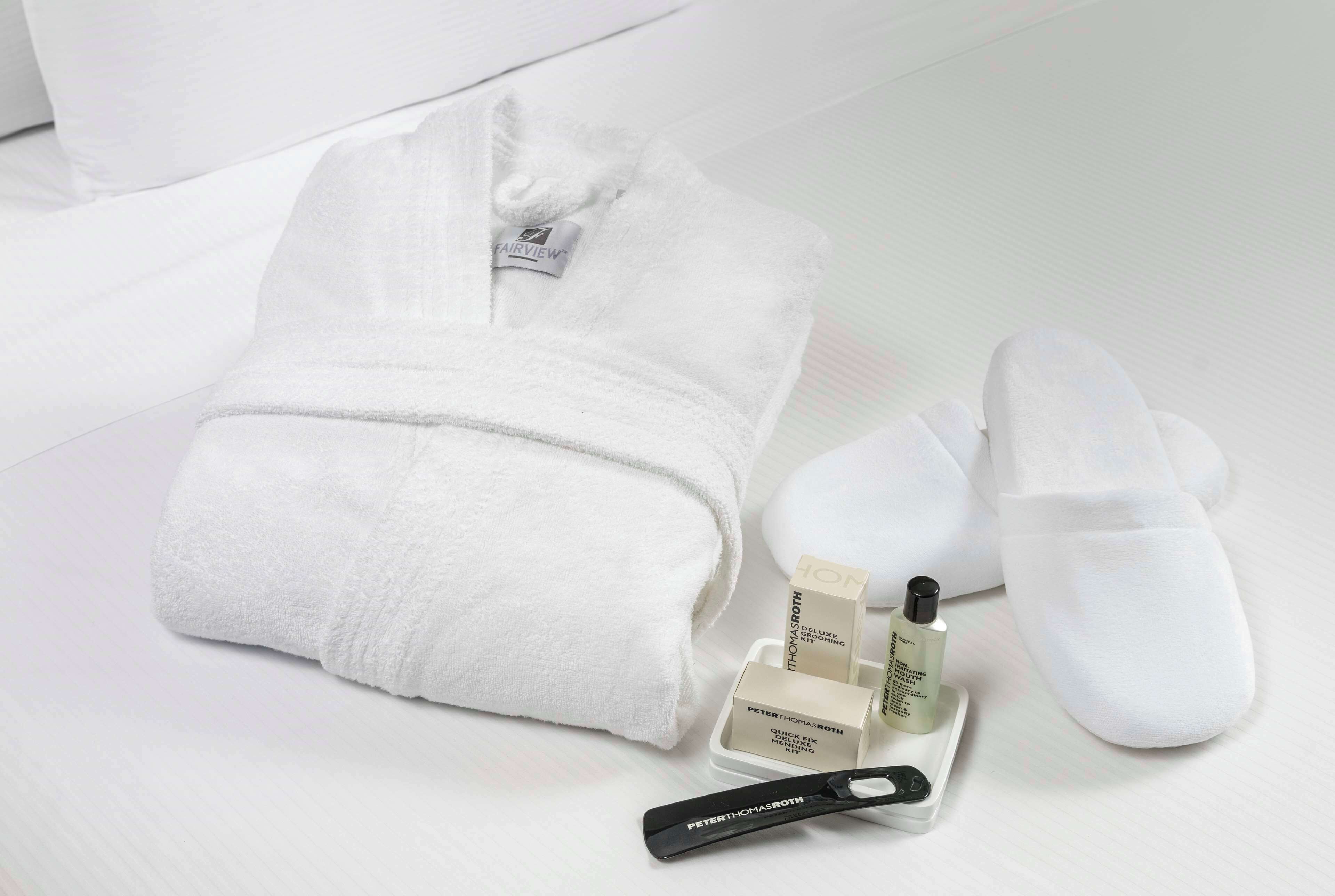 combined shower/bathtub, free toiletries, hair dryer, towels