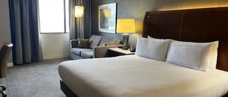 Room, 1 King Bed, City View | City view